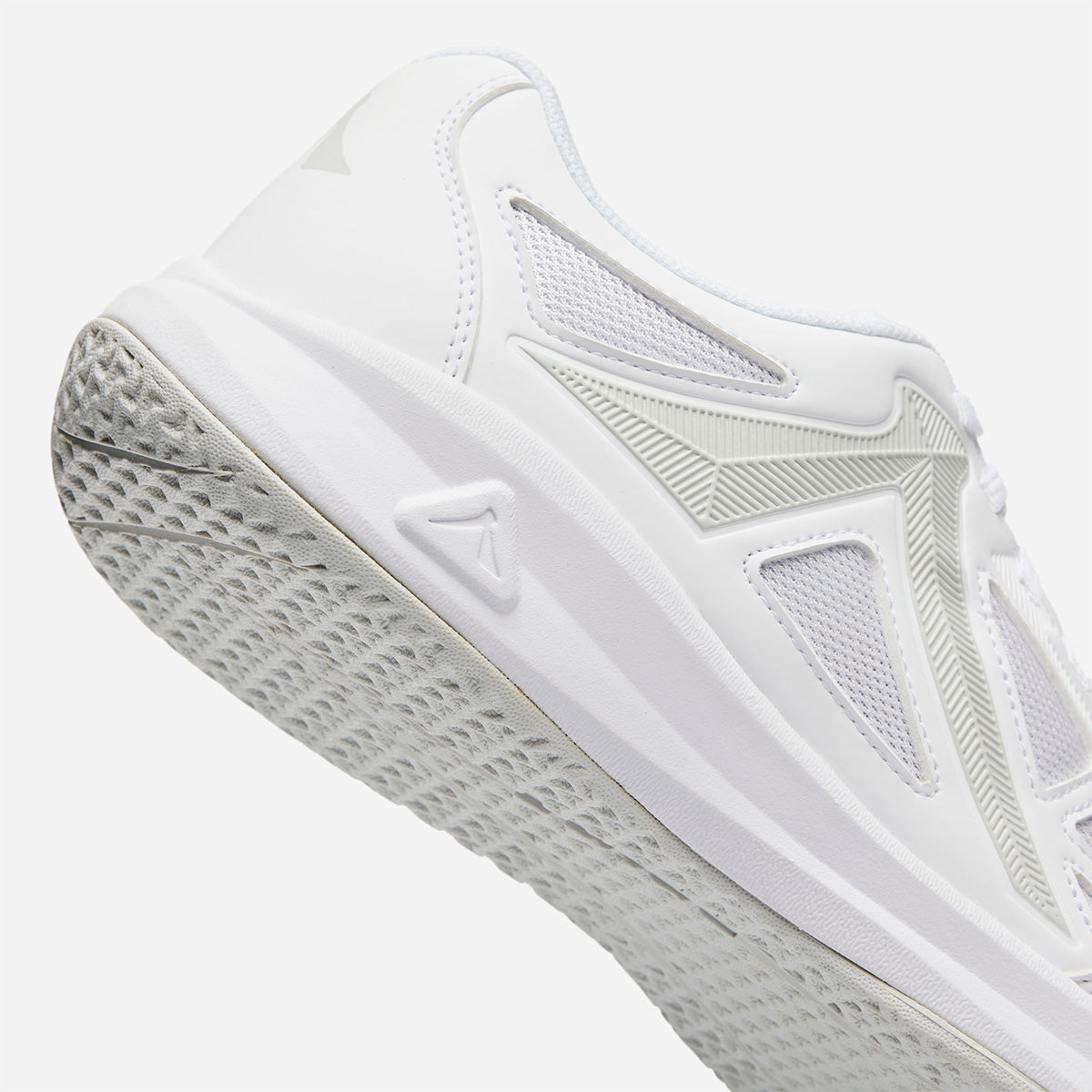 Takumi ID White