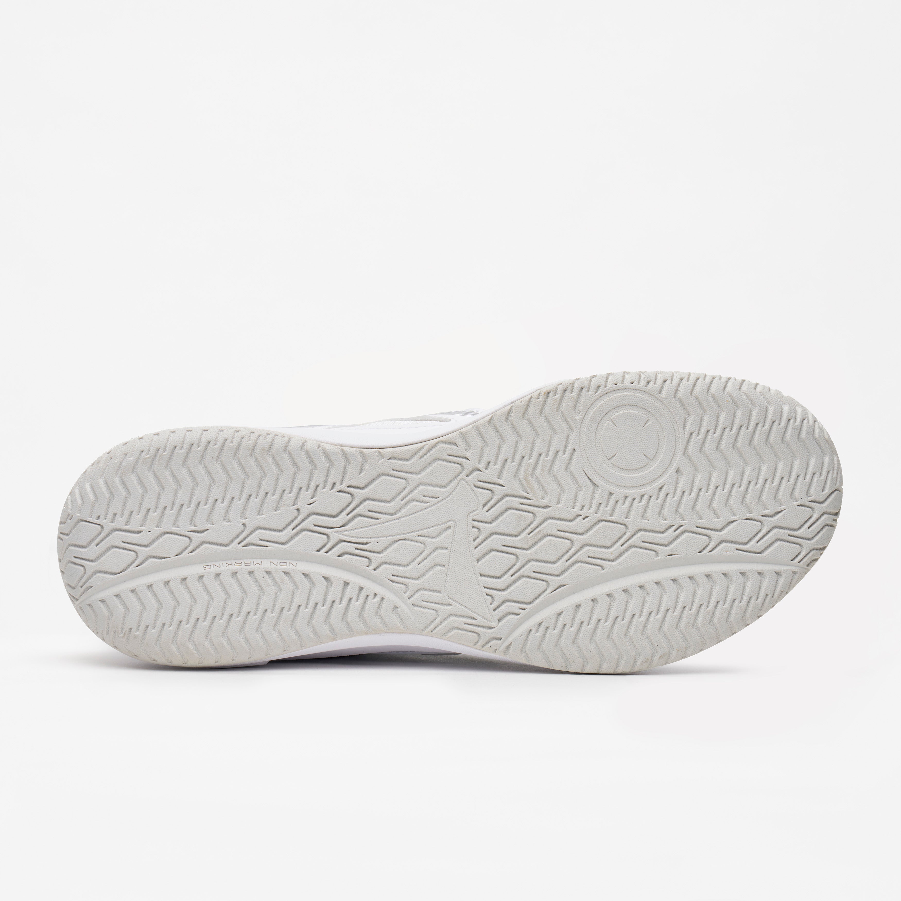 Takumi Hardcourt White / Black