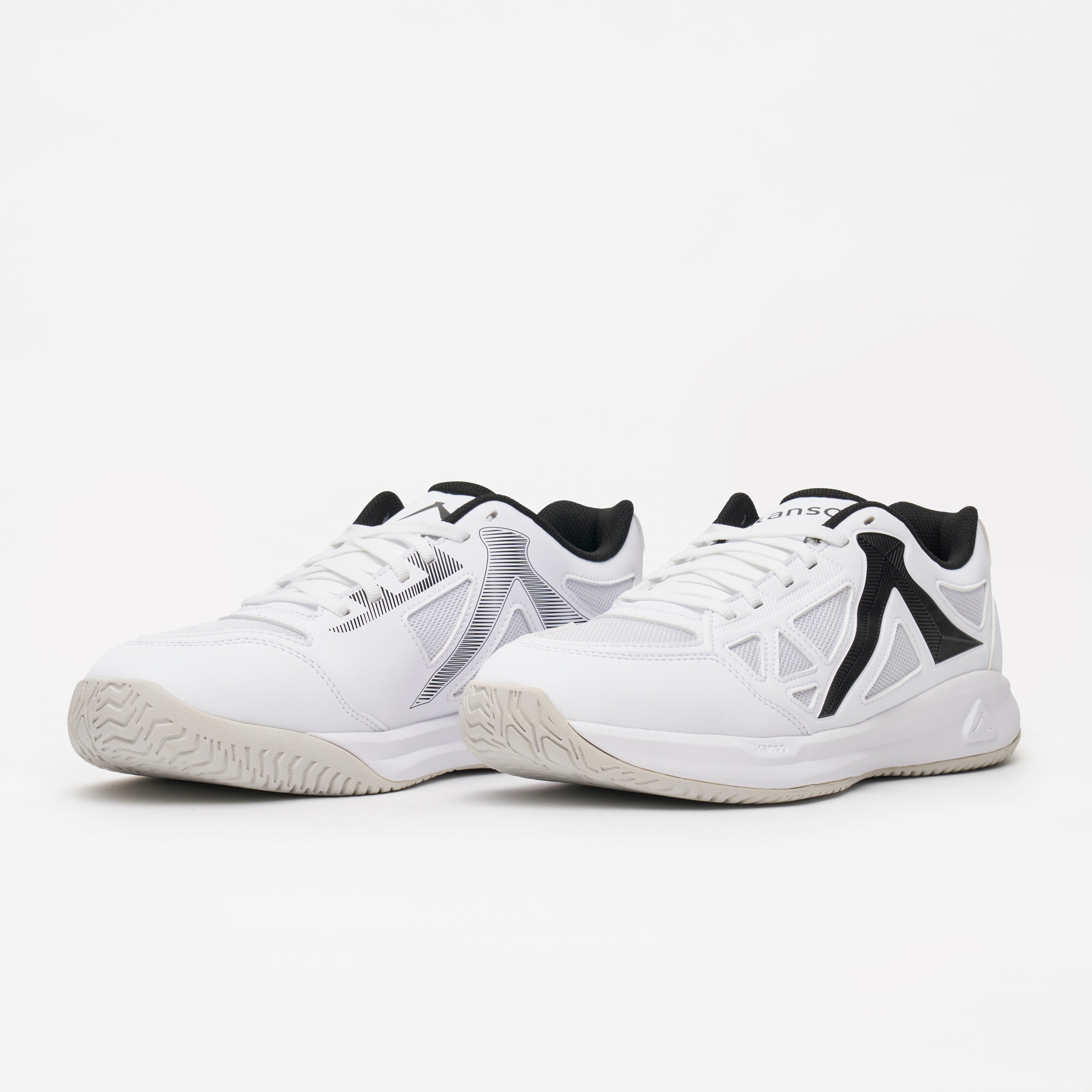 Takumi Hardcourt White / Black